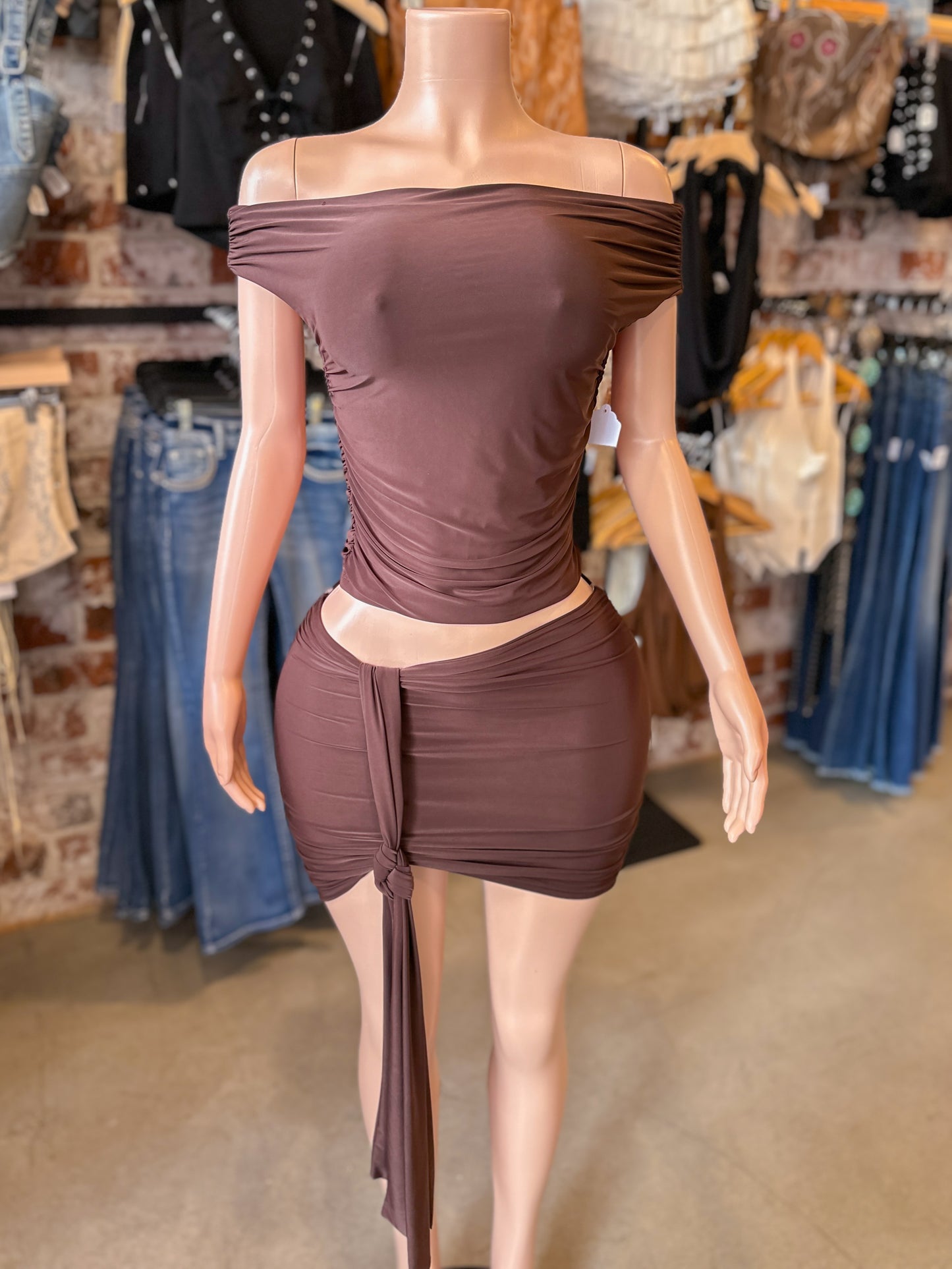 Alicia Set (Brown)