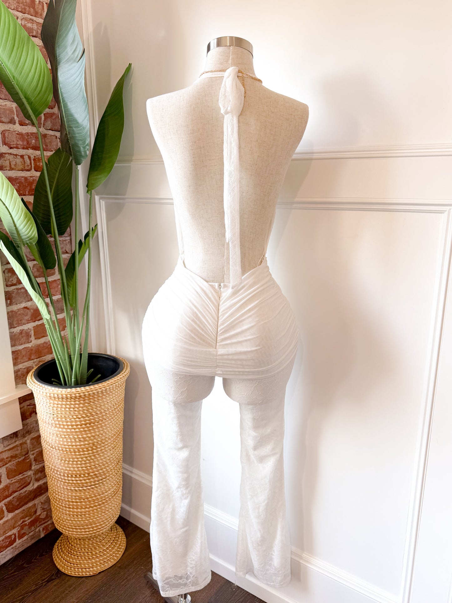 Pearl Kiss Jumpsuit (White)