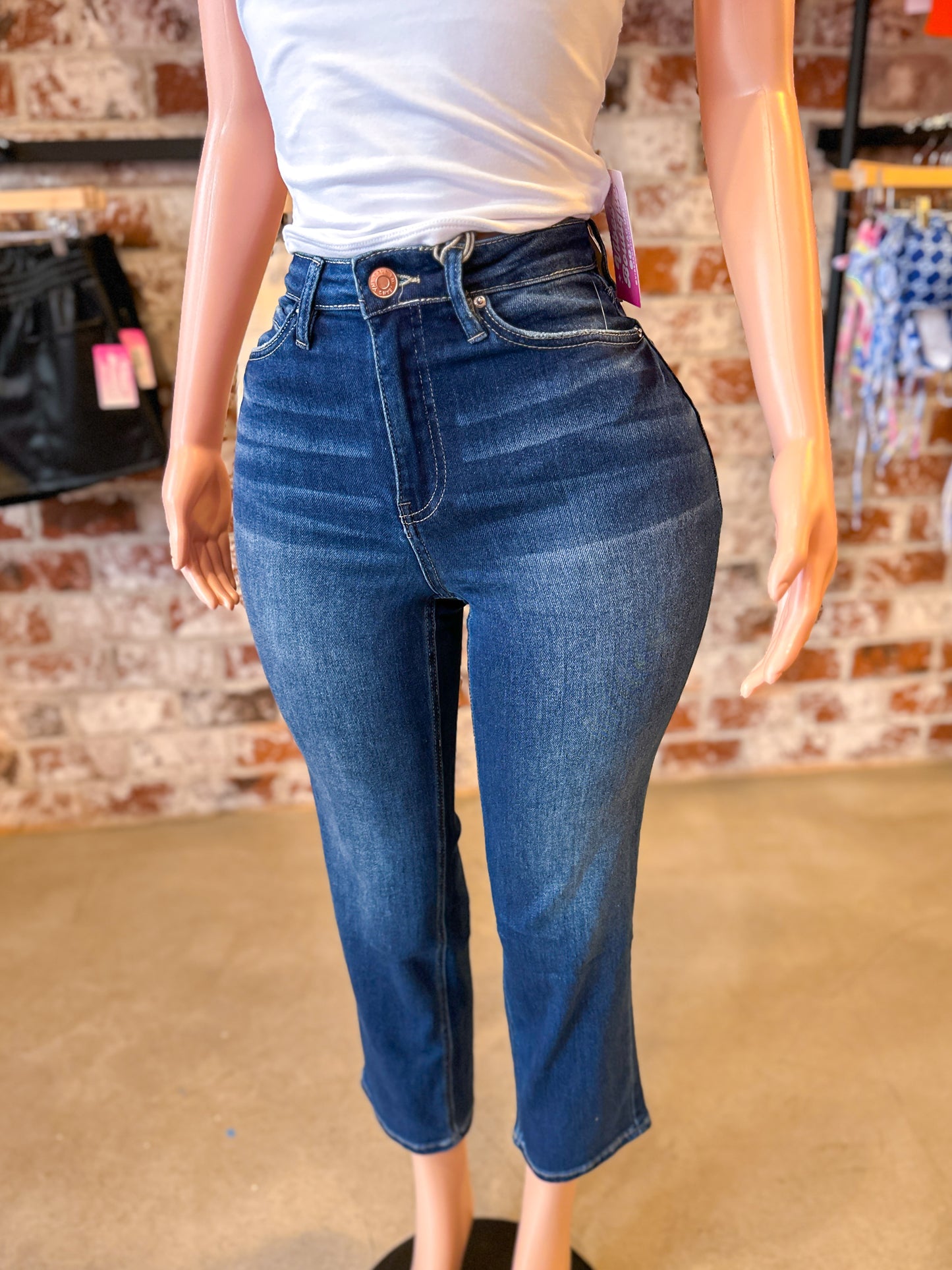 Wendy Straight Jeans (Dark Blue)