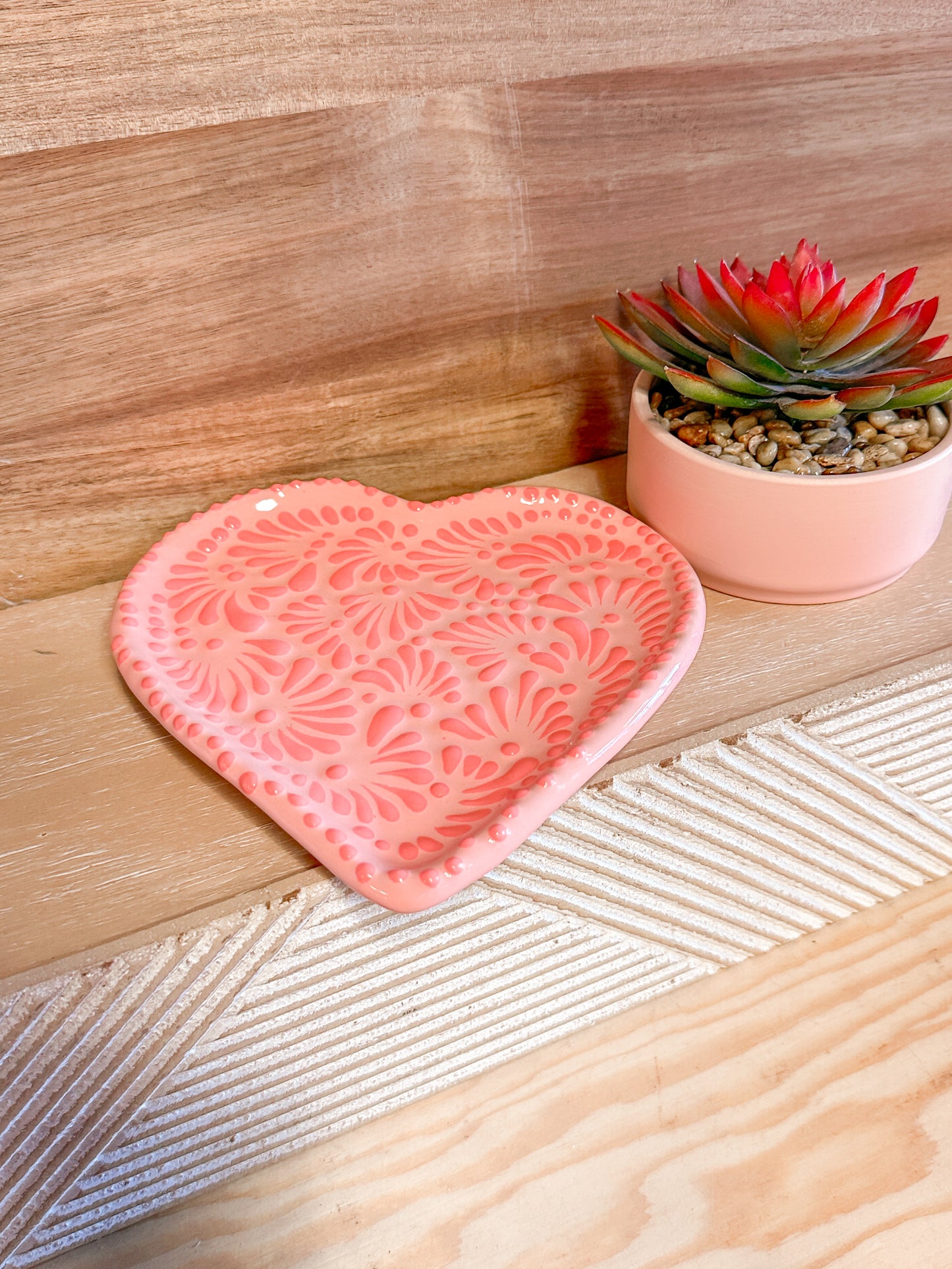 Talavera Heart Plate (Pink & Pink)