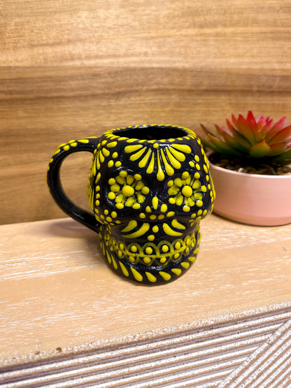 Talavera Medium Skull (Yellow & Black)