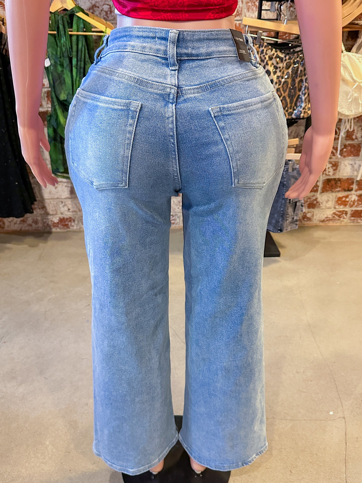 Comfy straight jeans