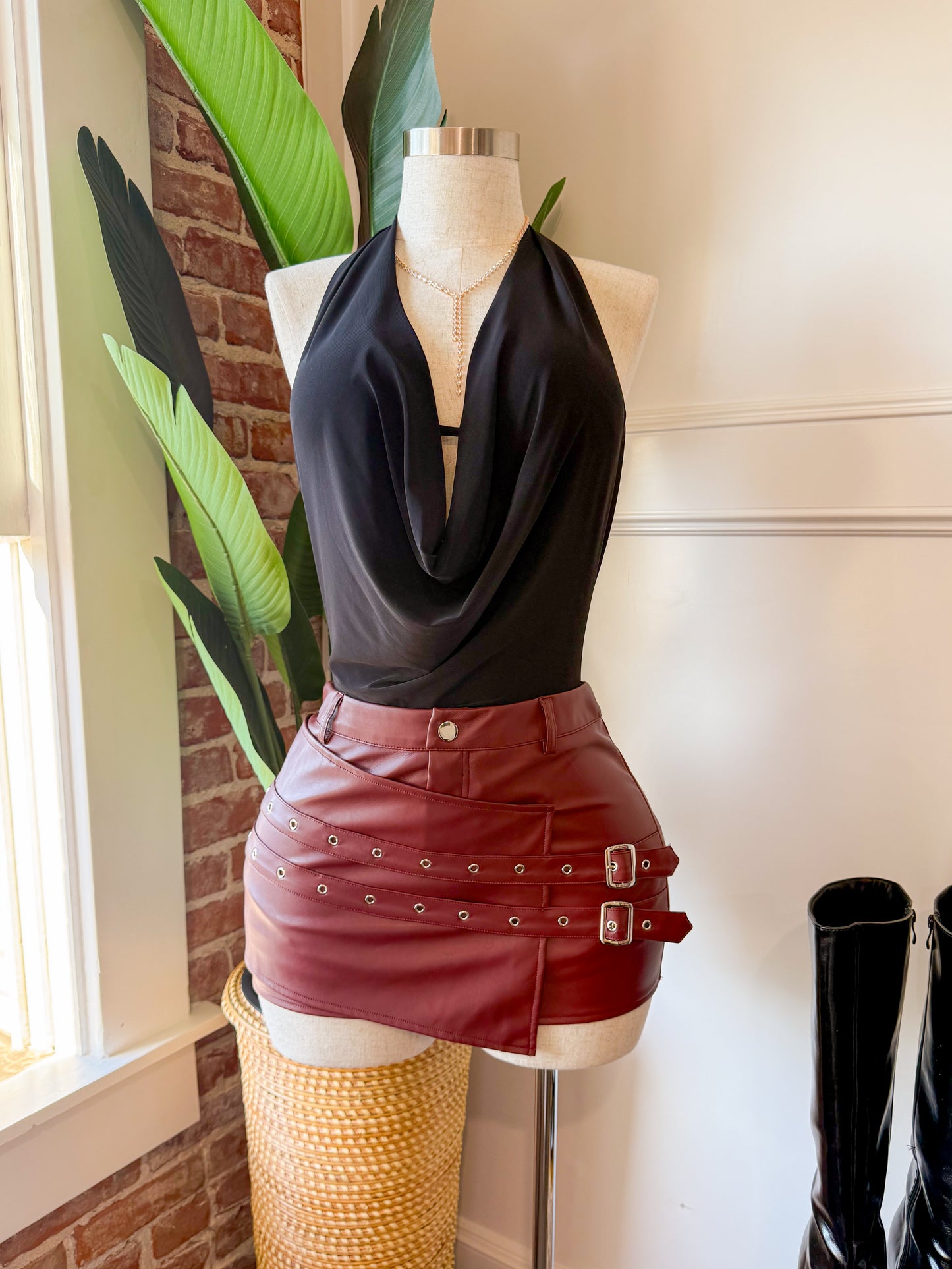 Sin Miedo Skort Burgundy