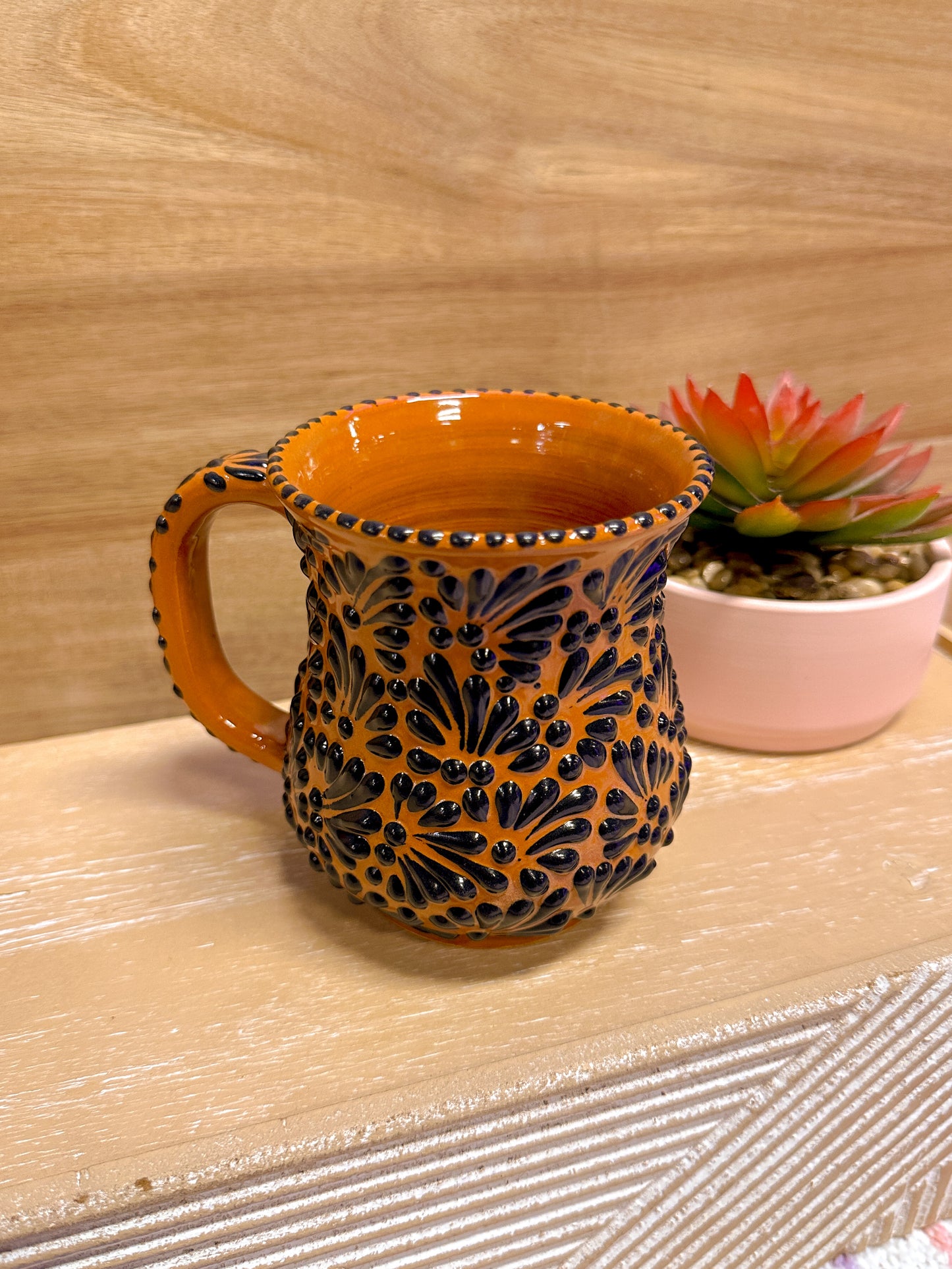 Talavera Marilyn Mug (Brown & Black)