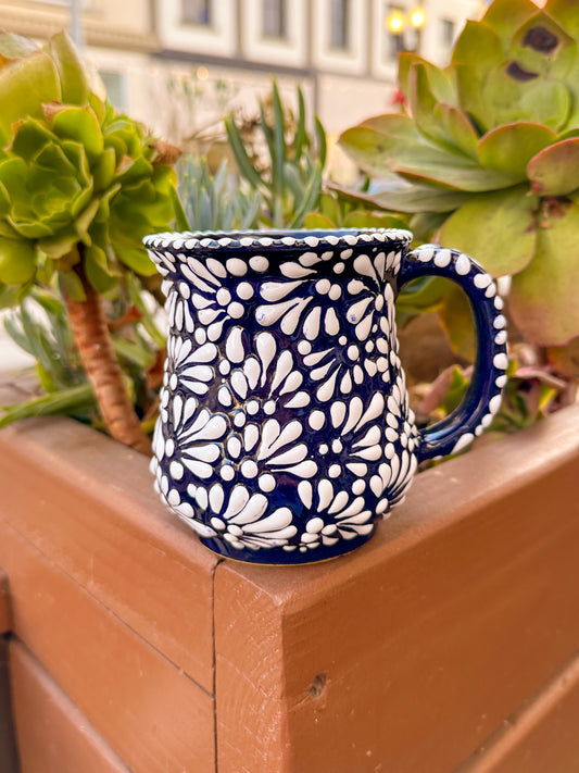 Talavera Marilyn Mug (Royal Blue & White)