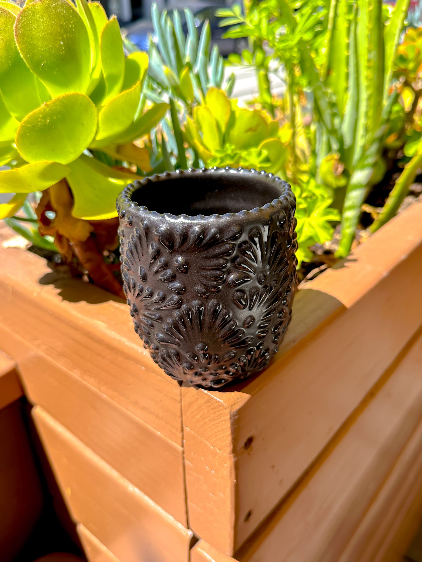 Talavera No Handle Mug (All Black)