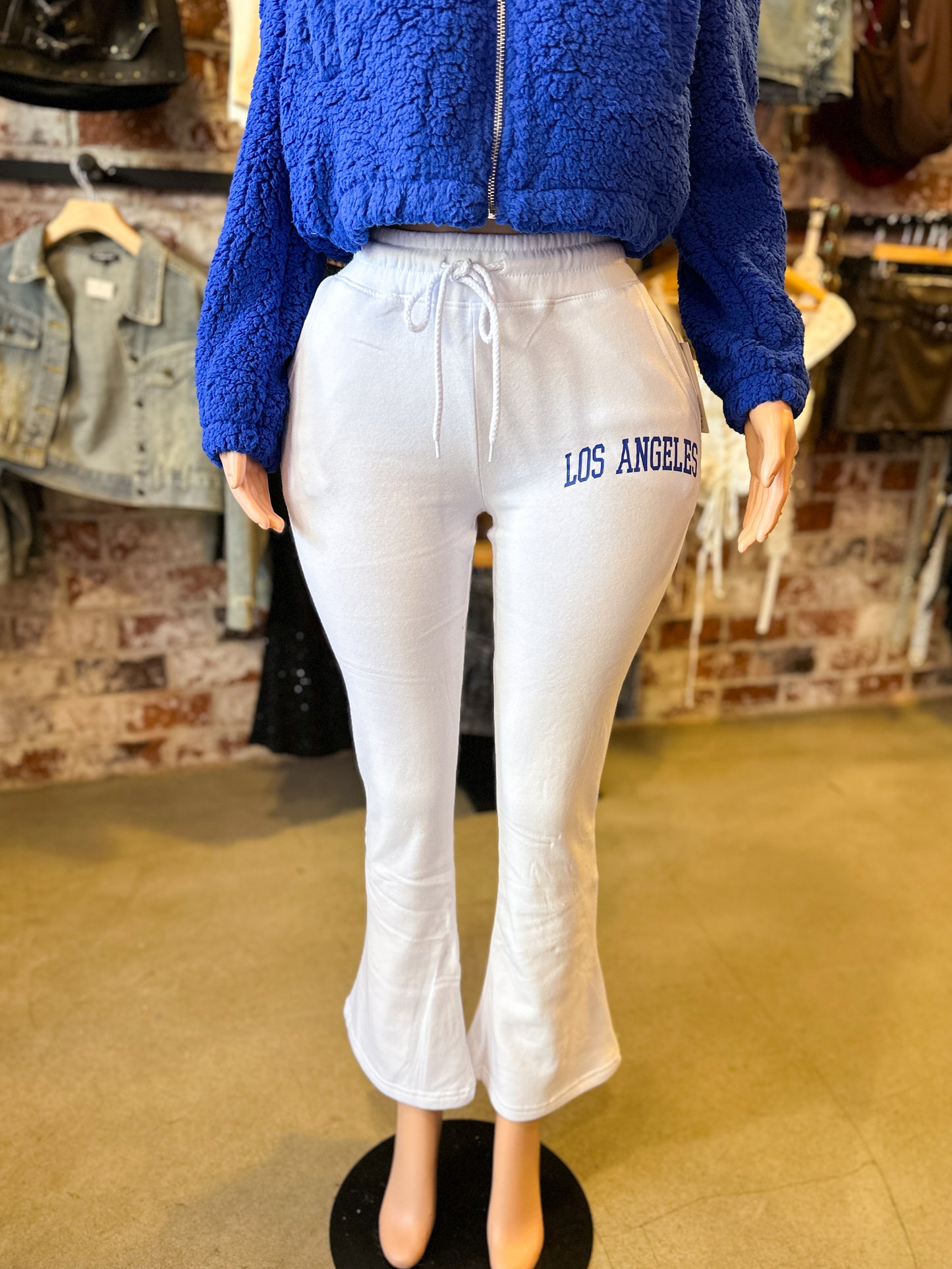 Los Angeles Set (Blue Sweater)