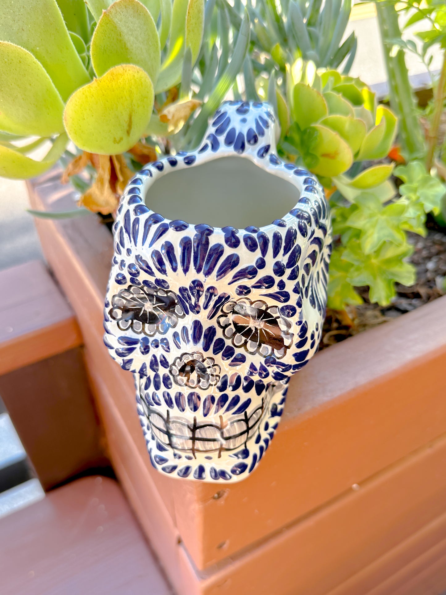 Talavera Large Skull (Blue & White)