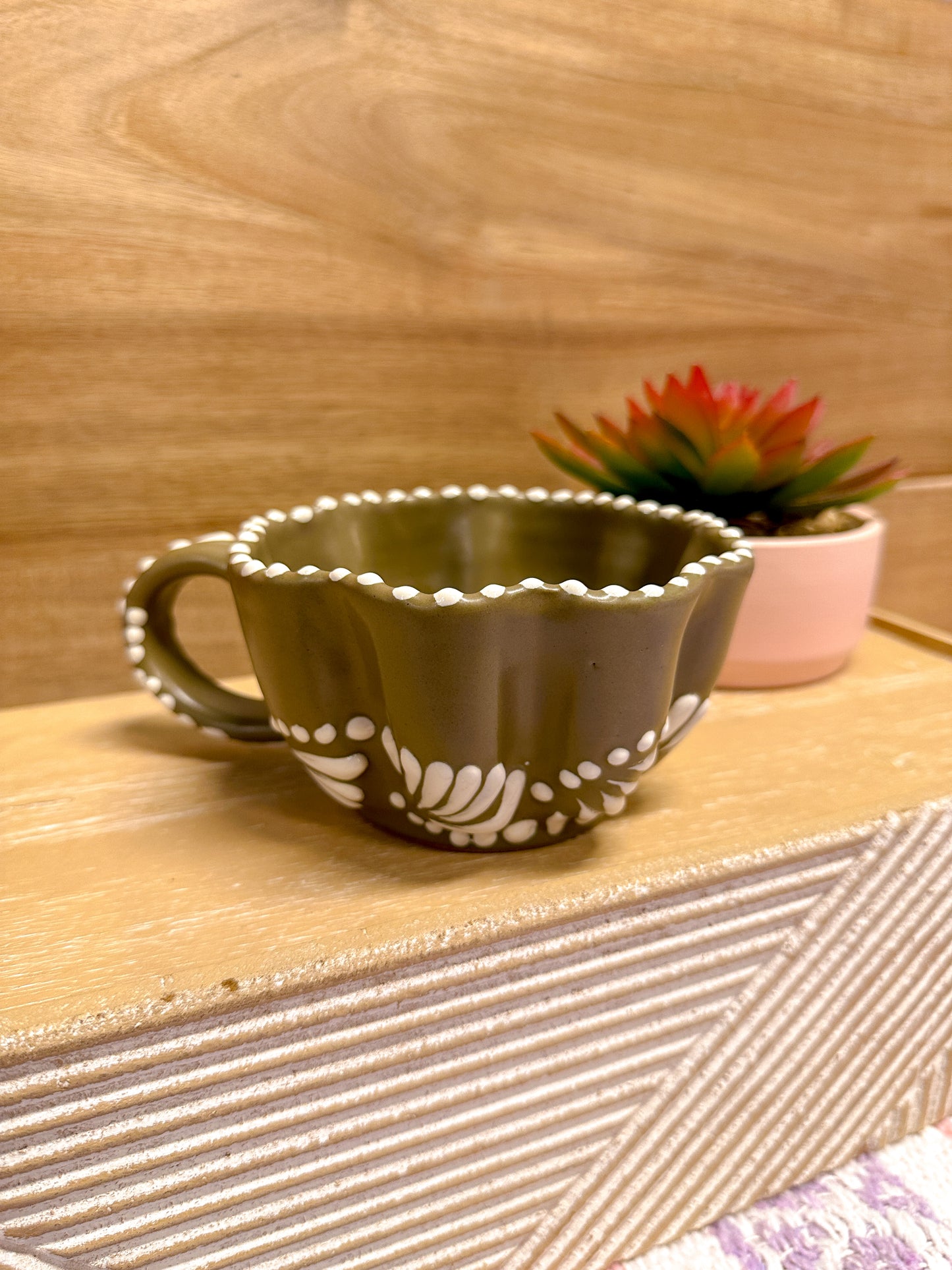 Talavera Low Pumpkin Mug (Olive & White)