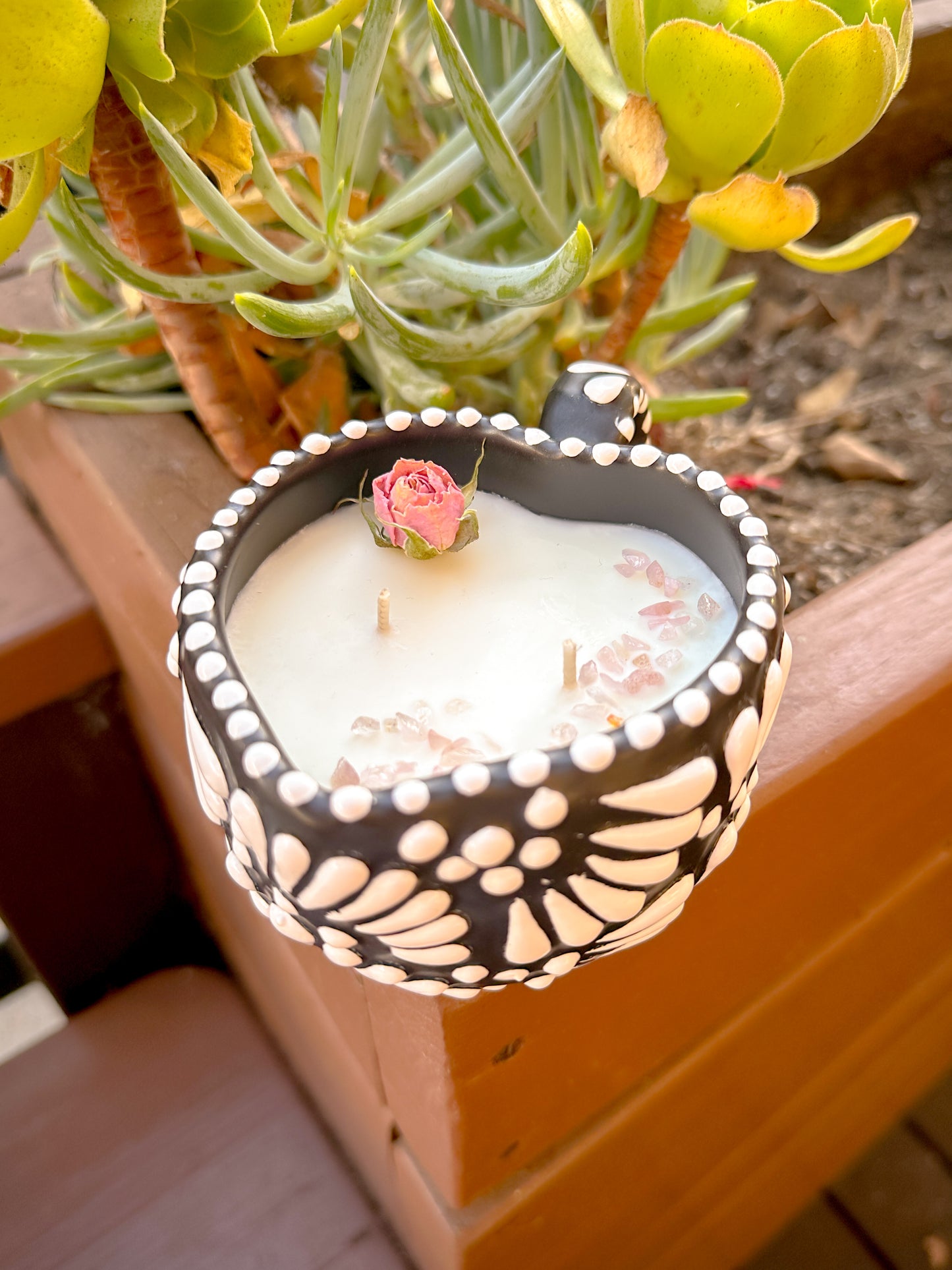 Talavera Small Heart Candle (Black & White)