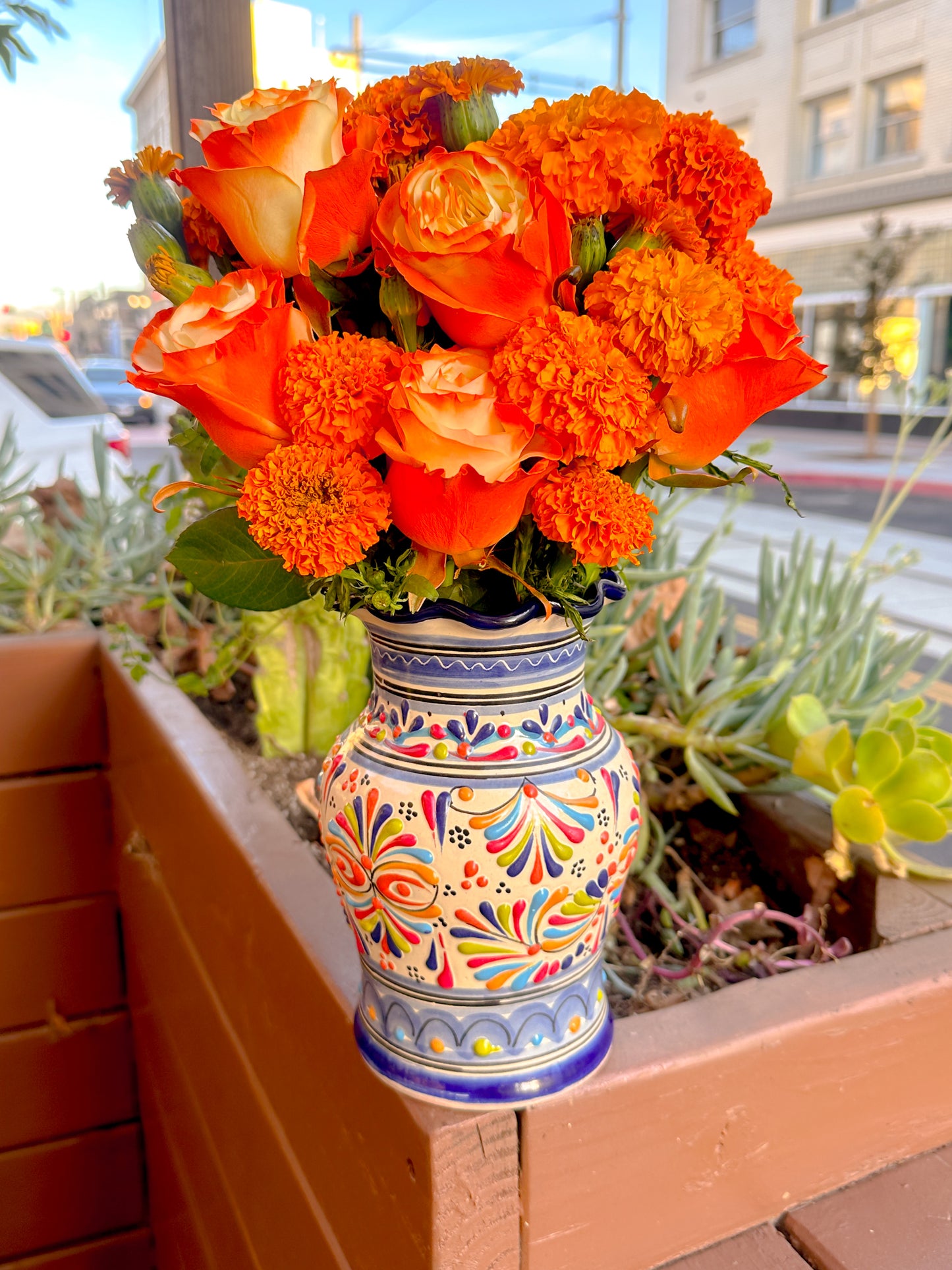 Talavera Medium Vase (Fiesta)