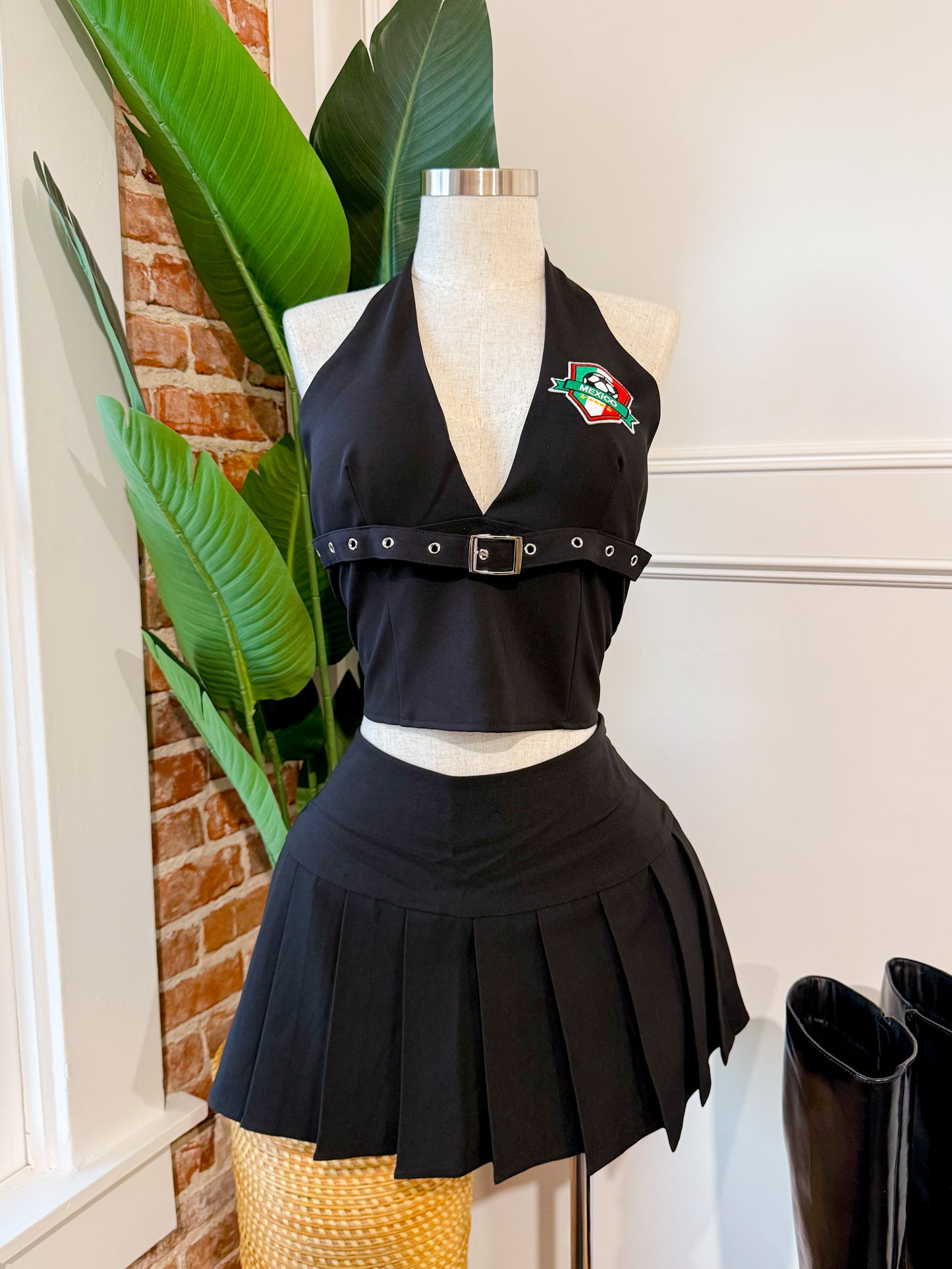 Mexico Belt Halter (black)