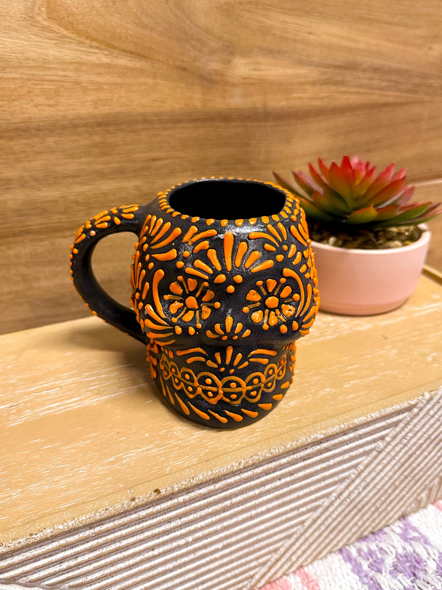 Talavera Medium Skull (Dark Orange & Black)