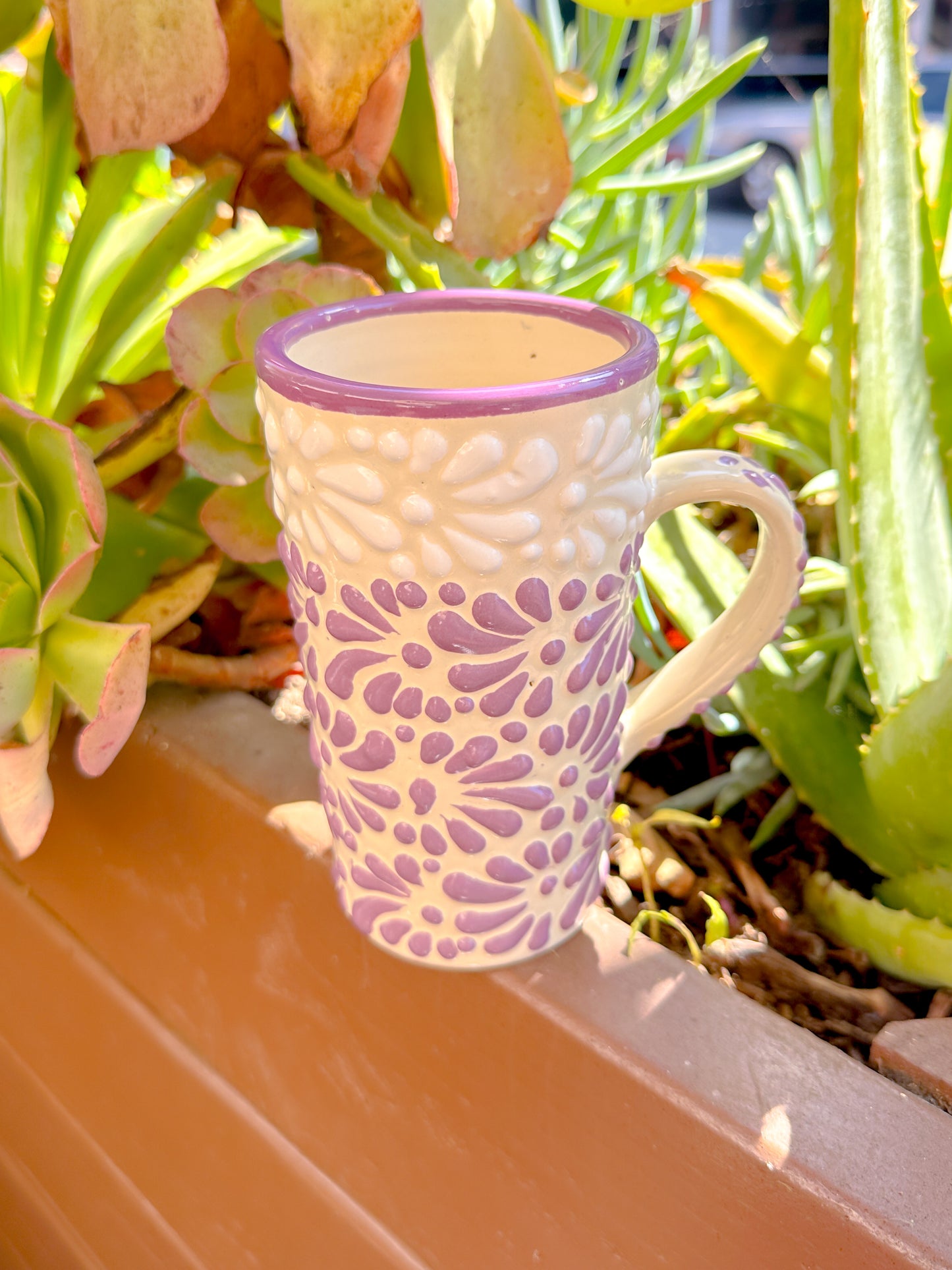 Talavera Tumbler With Handle (Purple & Cream)