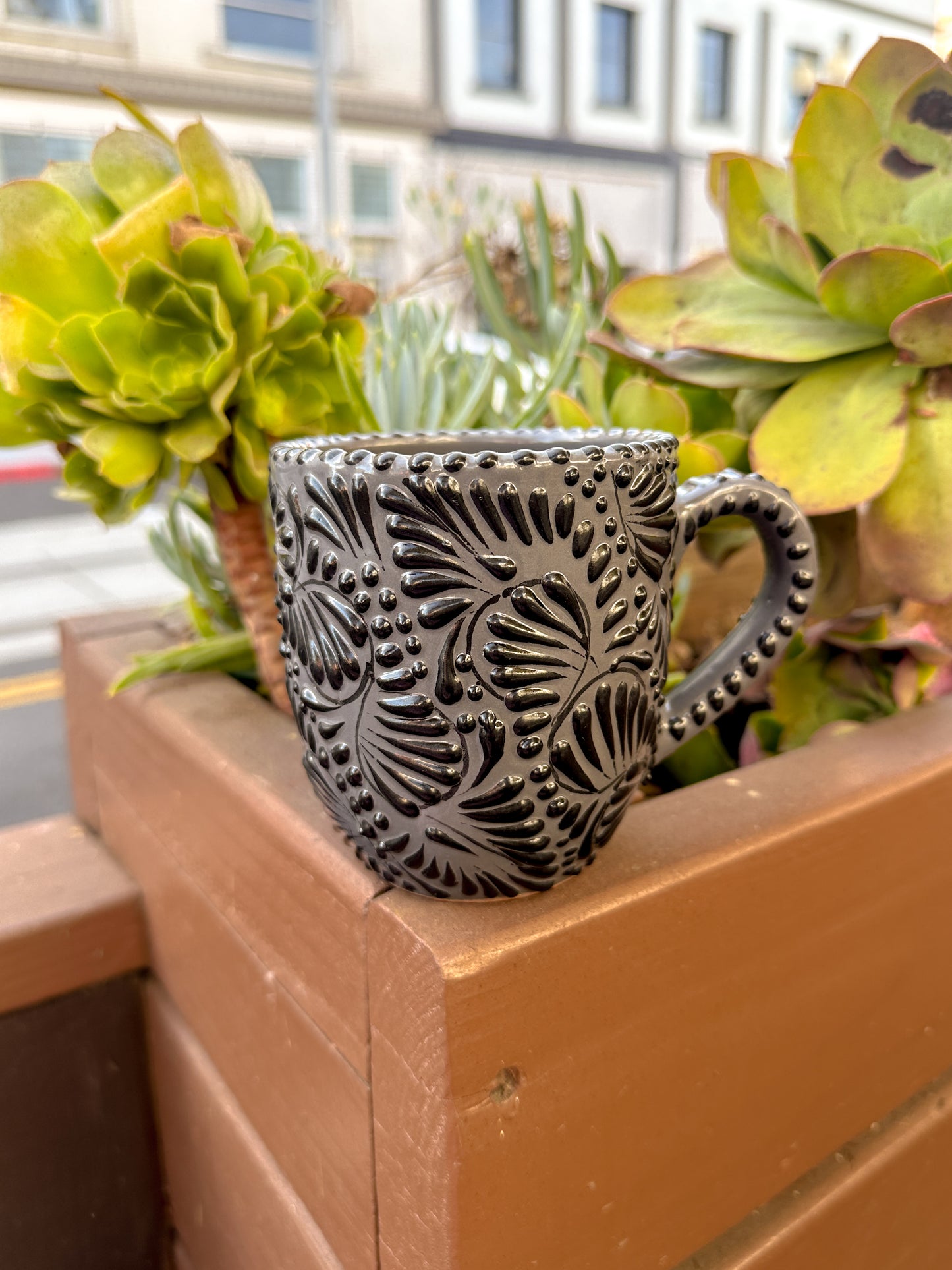 Talavera Lechero Mug (Black & Grey)