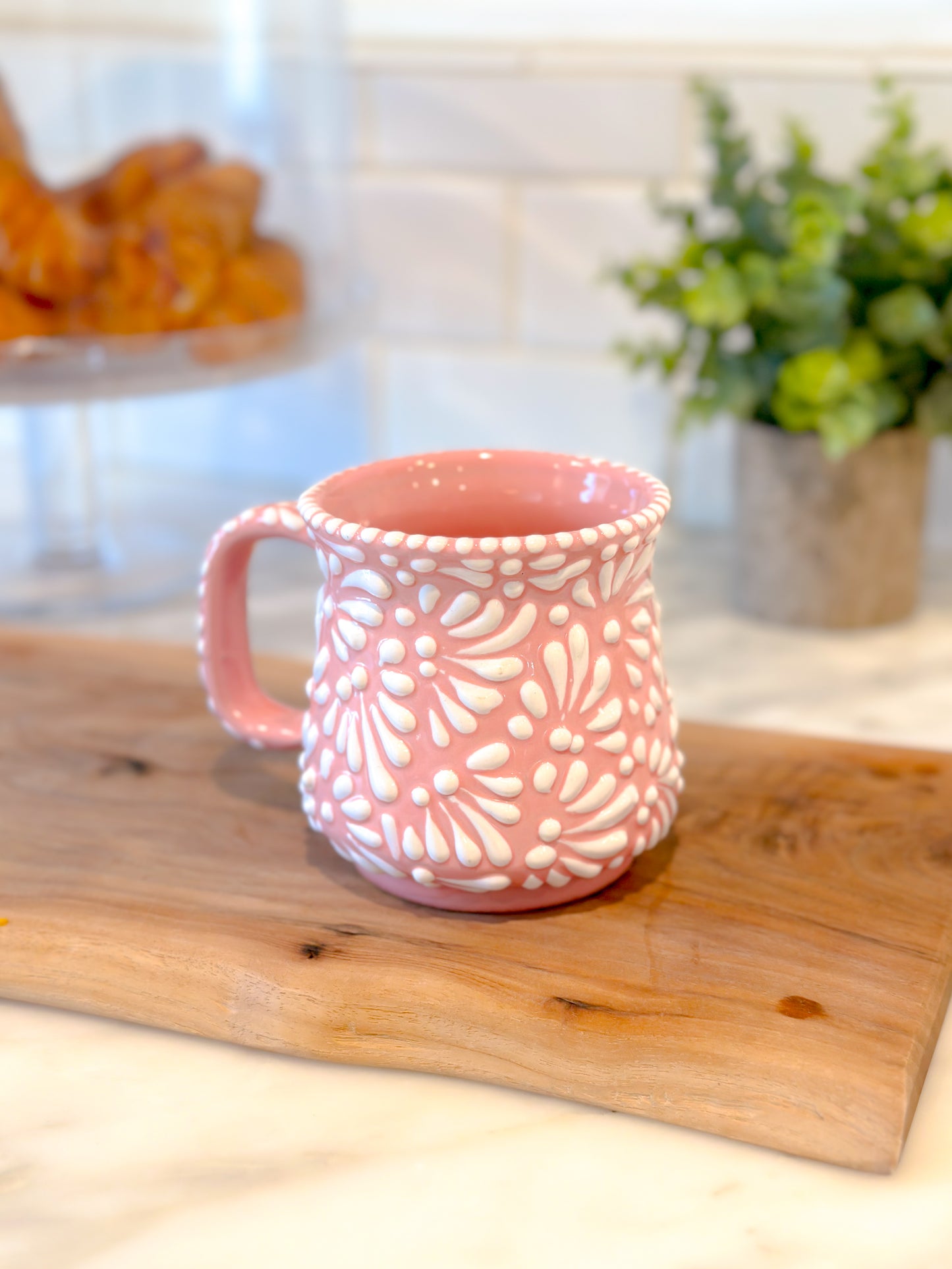 Talavera Marilyn Mug (Rose & White)